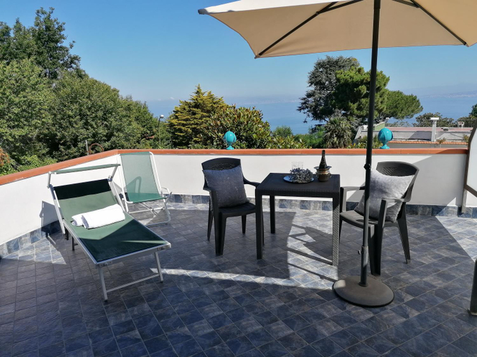 Others 5, Villa Teresa, Napoli