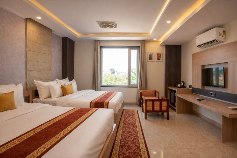 Room 3, Hotel Surbhi Khatu Shyam, Sikar
