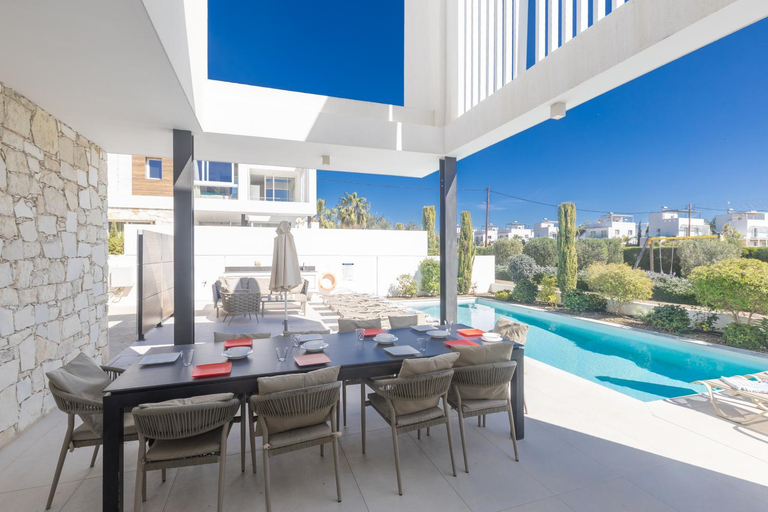 Sport & Beauty 2, Kube Luxury Villas