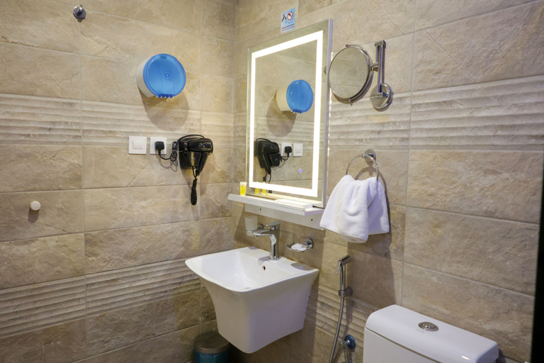 Bathroom 4, Durrat Al Aziziyah Serviced Apartments, Al Madinah Al Munawwarah