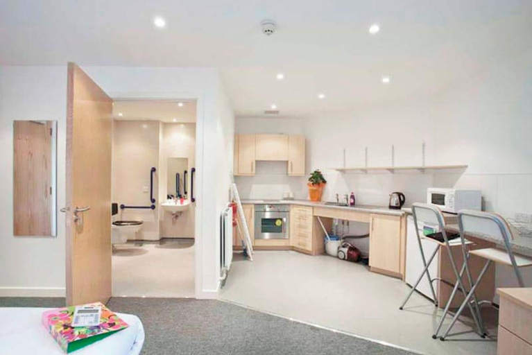 Room 5, Student only Classic Ensuite Edinburgh, Edinburgh