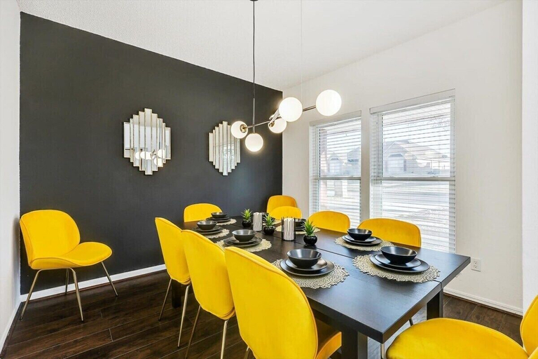 Interior 5, Glamorous 4BR 2B Home With Pool, Game Room & Fire Pit, Dallas