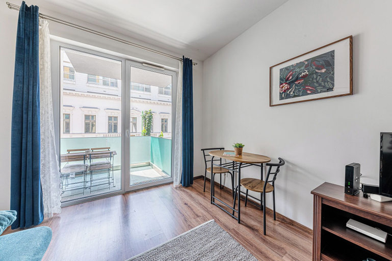 Living area 4, Universo Cordia Bb9 -With Balcony In Cozy Area, Budapesti