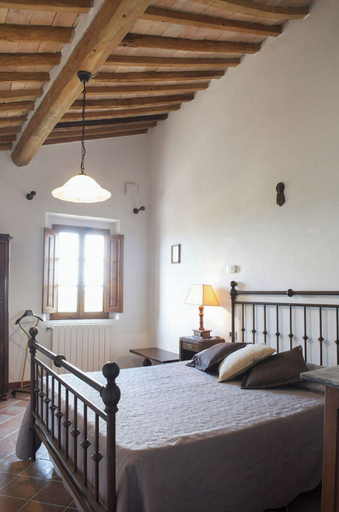 Room 3, Paterno 407 in San Gimignano, Siena
