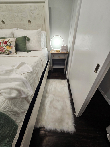 Room 3, Sundown Escape-South Shore Long Island, Suffolk