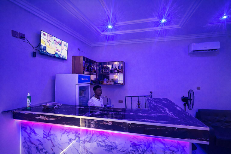 Dining, The Whale Inn, Kaduna South