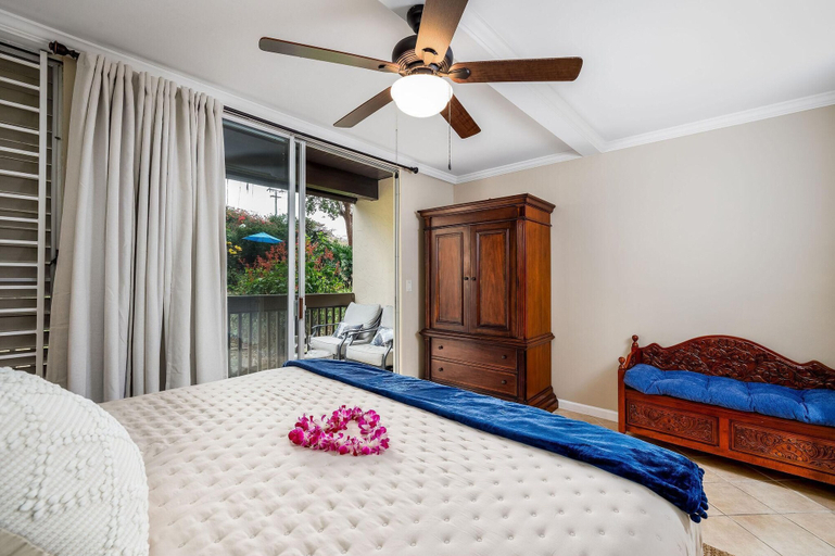 Room 1, Kona Mansions#124, Hawaii
