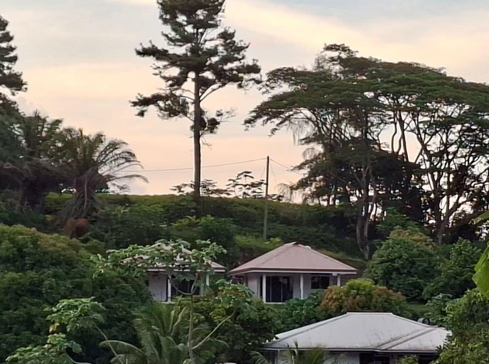 Miscellaneous 2, Bungalow Miti Uturoa