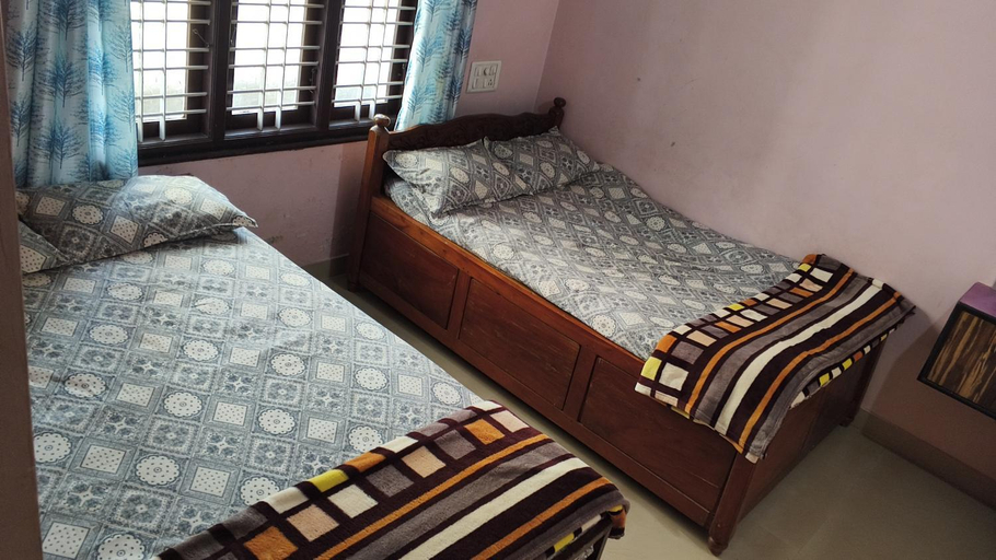 Bedroom 1, Maanyatha Homestay Manipal, Udupi