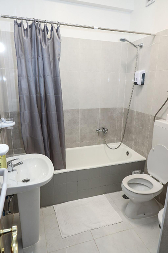 Bathroom 3, lisbon Home host, Lisbon