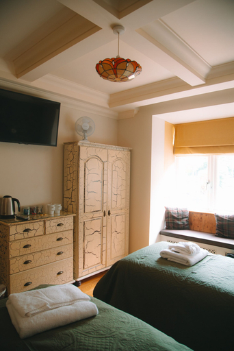 Bedroom 2, Bradleigh Lodge, Cornwall