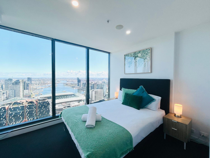 Bedroom 2, A Comfy 2BR Apt w City Views Near Southern Cross, Melbourne