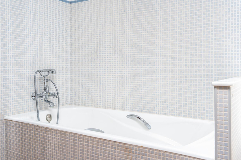 Bathroom 2, Cas Pobres, Baleares