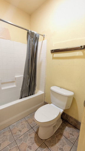 Bathroom 3, Executive Inn & Suites San Marcos, TX, Hays