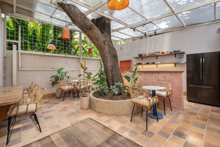 Room 3, Botánica 106-estándar, Medellín