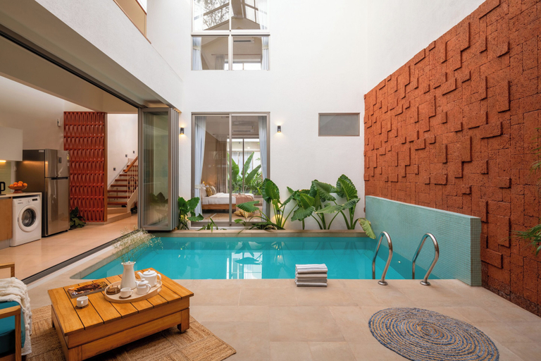 Pool 4, TBK VILLA  VAGATOR R4, North Goa