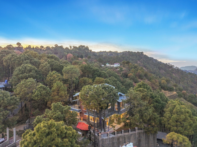 Exterior 5, ELIVAAS 4 BHK Kavya Villa With Lounge, Solan
