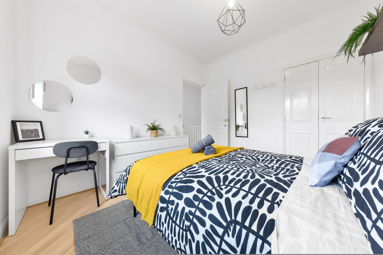 Room 5, Cozylease Canary Wharf, London