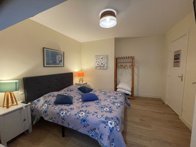 Bedroom 3, VILLA PORT WINSTON CHAMBRES BB ET STUDIOS, Calvados