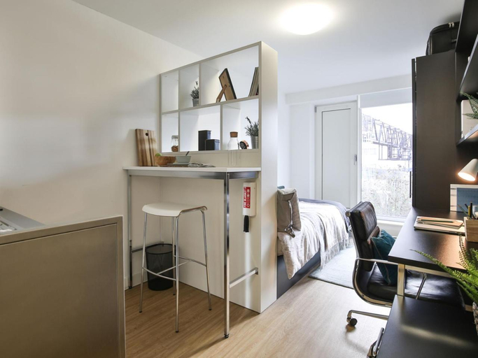 Bedroom 2, iQ Bankside London, London