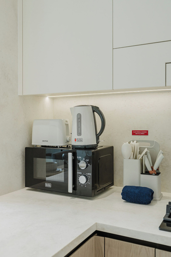 Private kitchen 4, PVH - Lavish 1BR - Private Pool, Dubai