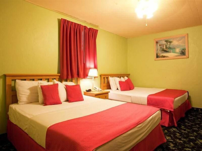 Bedroom 5, Paradise Suites Hotel