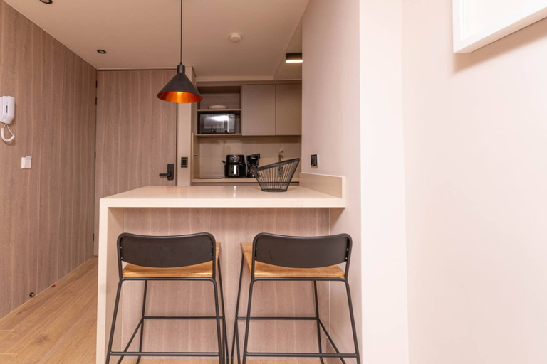 Room 4, Jatisa 601 in Medell n, Medellín