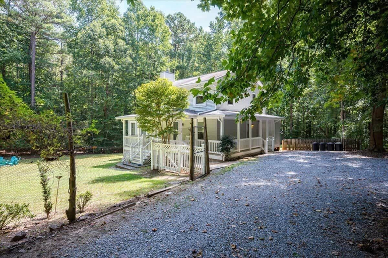 Interior 3, Quiet Retreat - Piano, Firepit, Peloton, Chatham