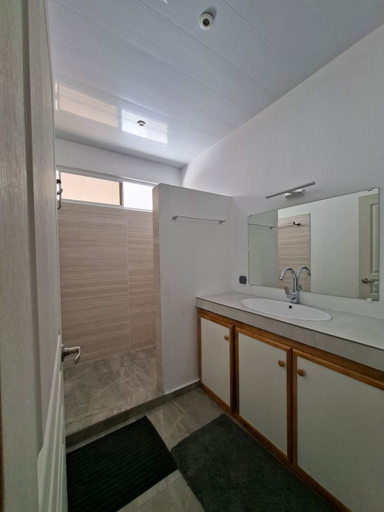 Bathroom 3, Bungalow Miti Uturoa