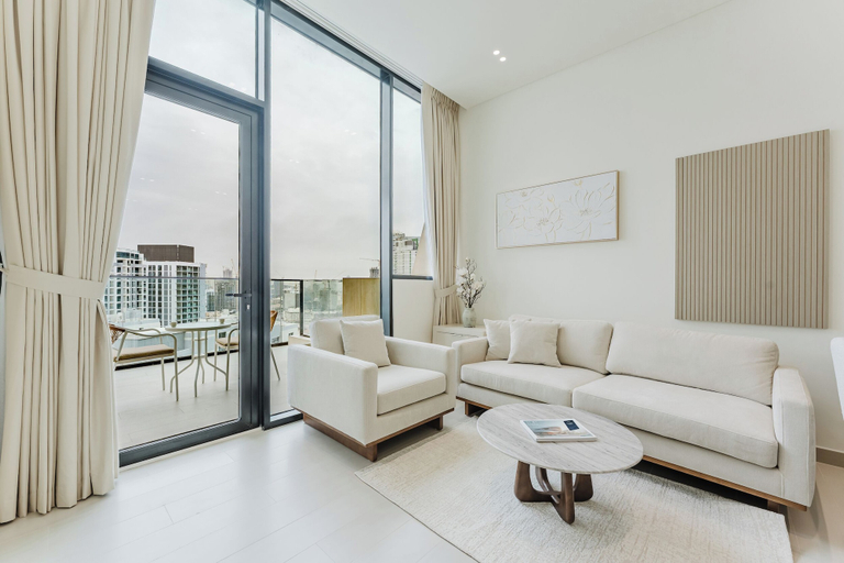Living area 2, PVH - Lavish 1BR - Private Pool, Dubai