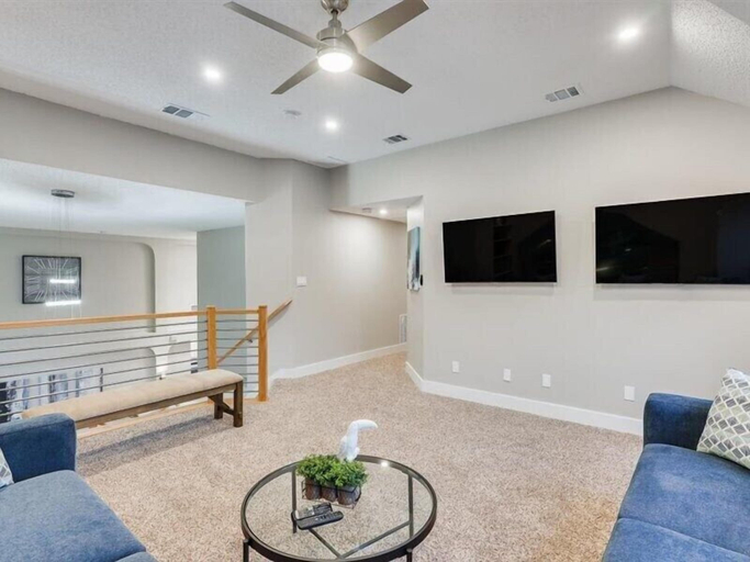 Interior 5, Captivating 6BR 3B Home With Pool & Fire Pit, Dallas