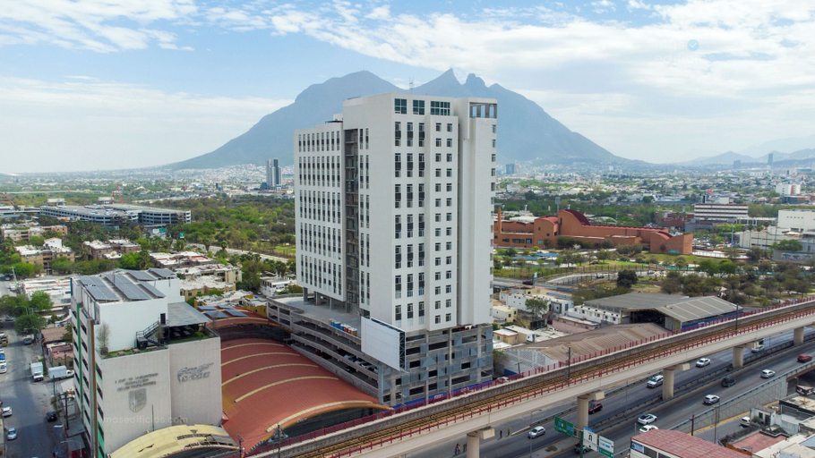 Exterior 2, UNA Torre, Monterrey
