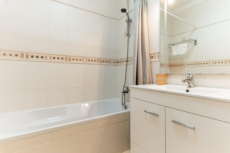 Bathroom 5, Quinta do Pedro, Alcoutim