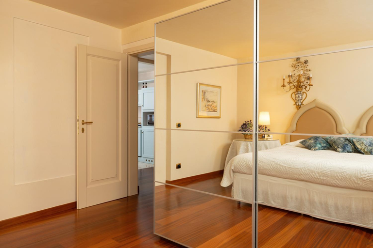 Bedroom, San Marco Apartments Steps from St Mark's Square- VHA Collection, Venezia