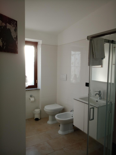 3, I 4 mori, Rome