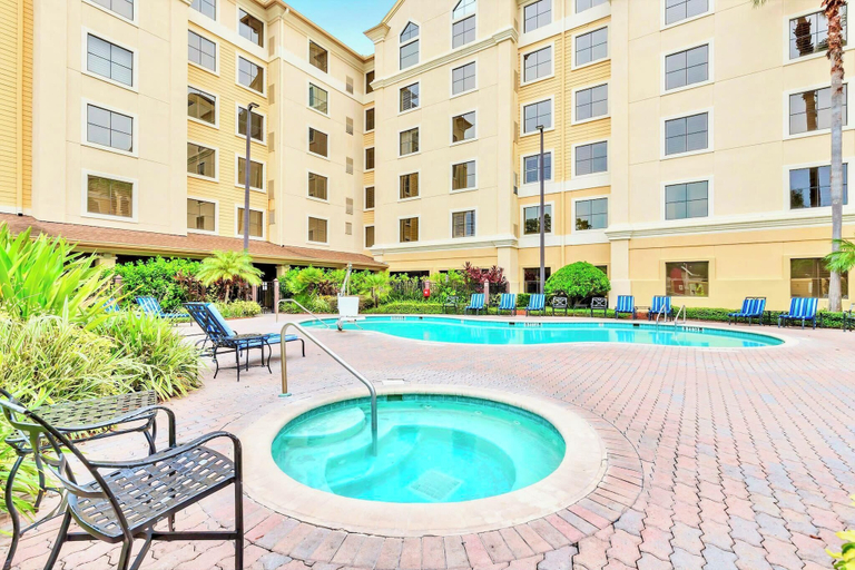 Interior 4, Studio Apartment w Pool & Hot Tub - Sleeps 4, Orange