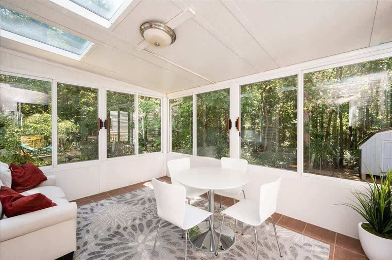 Interior 4, Quiet Retreat - Piano, Firepit, Peloton, Chatham