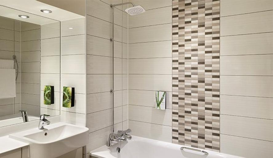 Bathroom 2, Basildon South, Essex