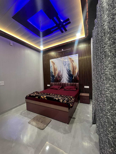 Room 2, Shree Ji Dham, Sitapur