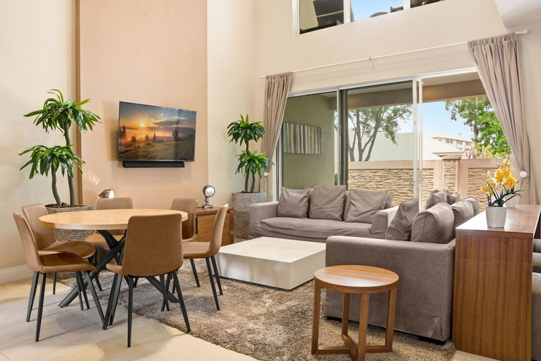 Primary image, Chic 3BR Retreat, Patio With Bbq, all Suites, Osceola