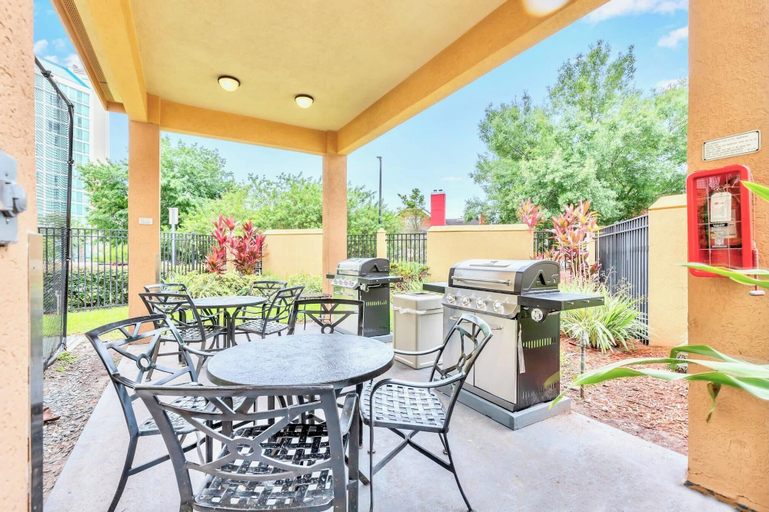 Interior 2, Chic Studio Near Disney & Universal Studios, Orange