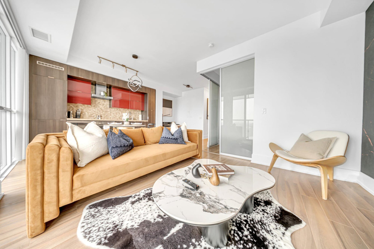 Living area 4, Sutton Stays, Toronto