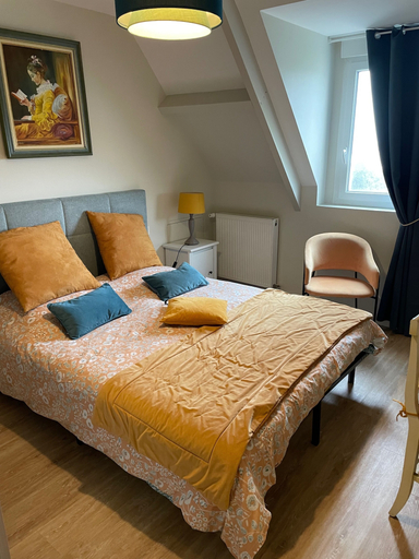 Bedroom 4, VILLA PORT WINSTON CHAMBRES BB ET STUDIOS, Calvados
