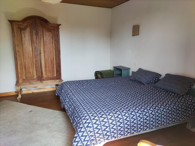 Bedroom 2, "Hertou", Landes