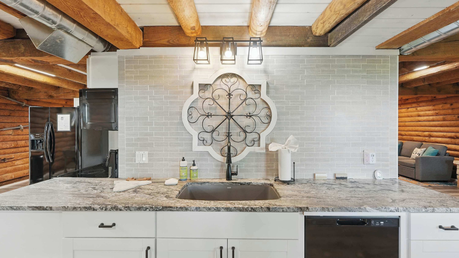 Interior 2, Sunshine Lakehouse at Canyon Lake, Comal