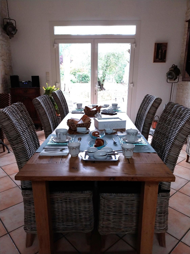 Others 2, "LA ROCHELLE LODGE" Chambres d'Hotes, Charente-Maritime