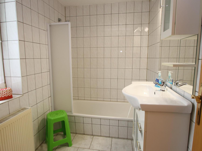 Bathroom 3, Ferienwohnung in Elbingerode by BELVILLA, Harz
