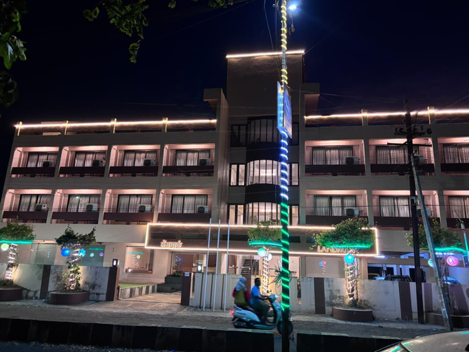 Others 3, Hotel Landmark, Ratnagiri