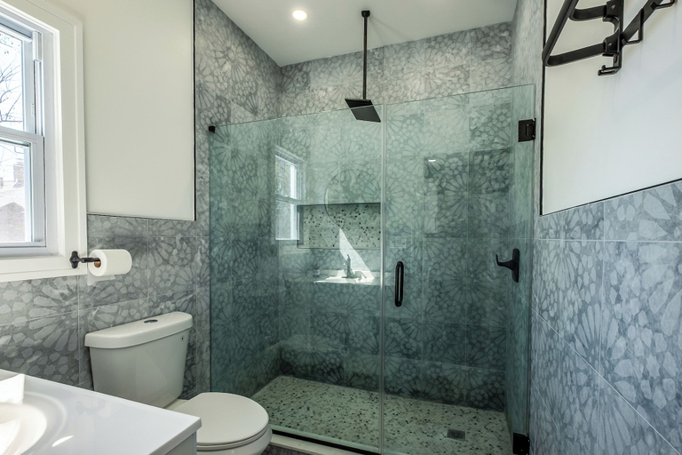 Bathroom 4, Orange Queen LLC, Essex