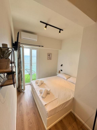 Bedroom 3, Chavalon Apartments, Crete